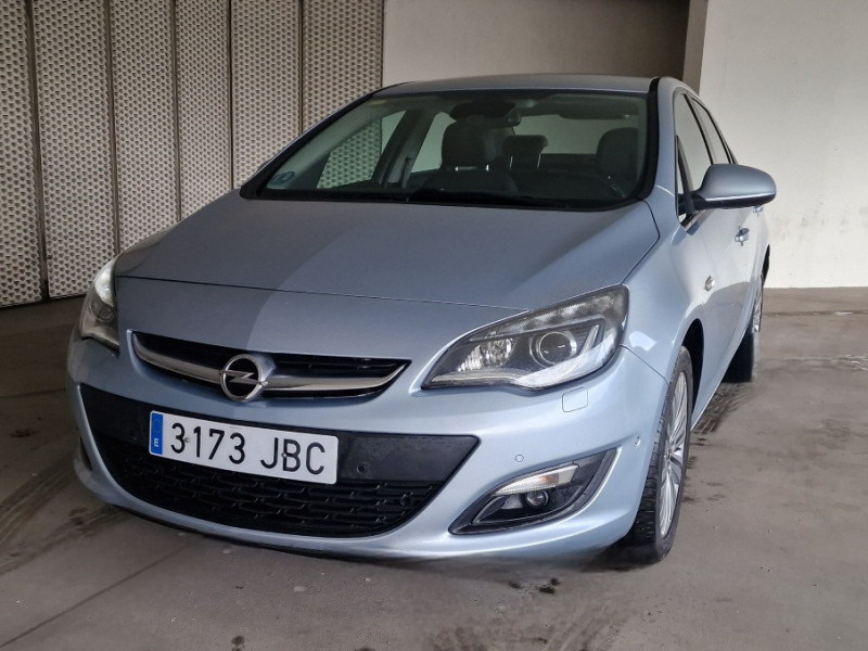 OPEL ASTRA SEDAN 1.4 T GLP