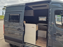 MERCEDES SPRINTER CAMPER